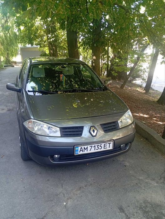 Рено Меган 2004 року