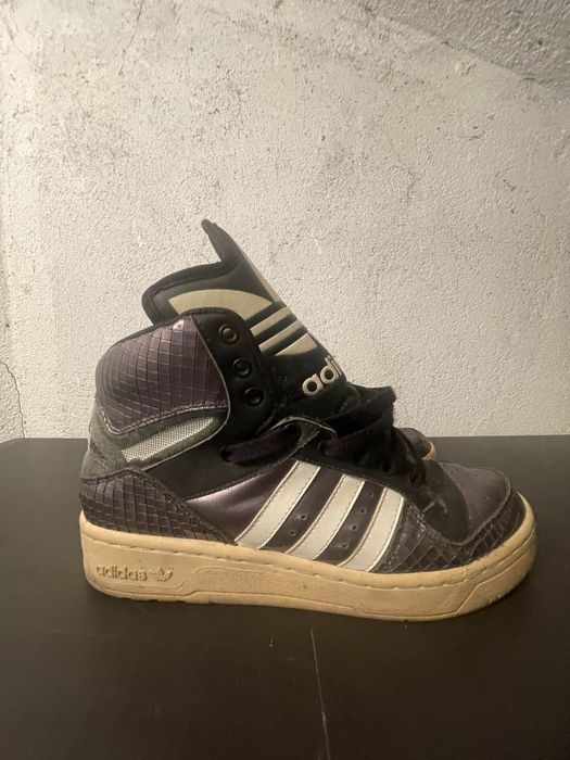 Teni bota Adidas