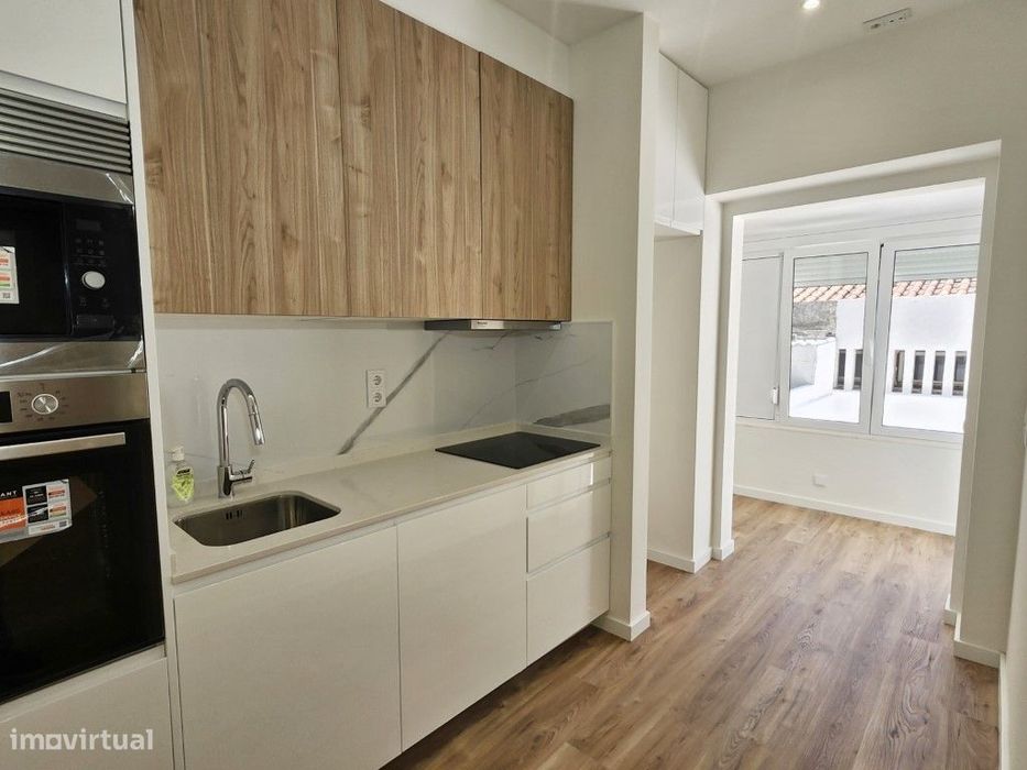 Apartamento - Totalmente renovado