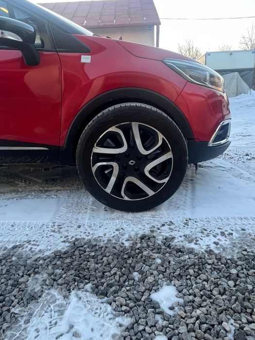 Niski przebieg RENAULT CAPTUR Helly Hansen