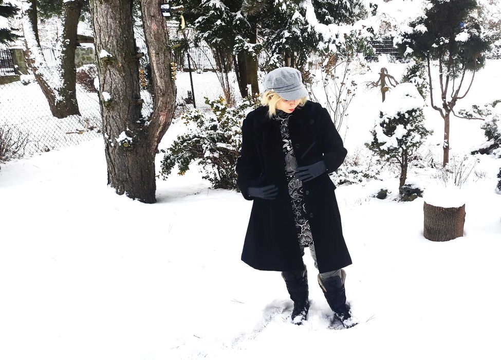 Sylvia Collection płaszcz wełna kaszmir czarny L 40 premium