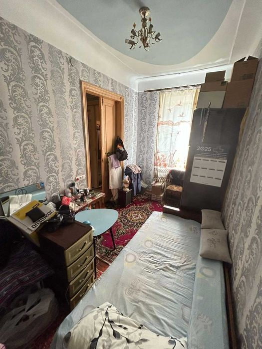 3 к.кв. 2/2 эт. 60 м.кв. Район муздрам театр - улица Даля