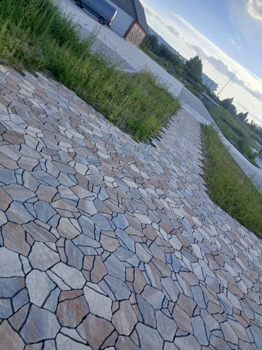 Układanie kostki brukowej