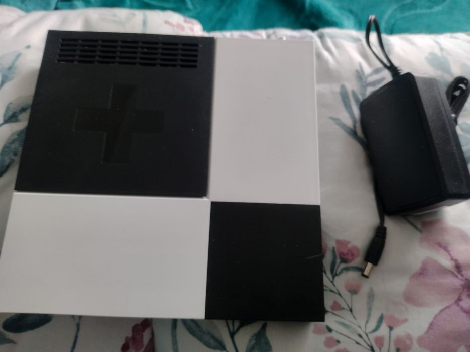 Cyfrowy odbiornik satelitarny dekoder sagemcom