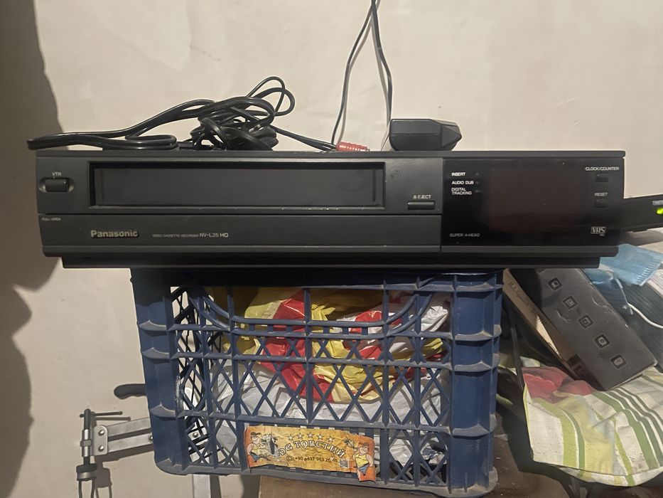 Видеомагнитофон  панасоник 25