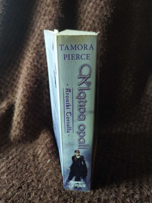 Książka "Klątwa Opali"  Tamora Pierce