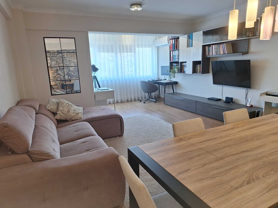 Arrenda-se Apartamento T3, com Box, na Quinta do Património em Sacavém
