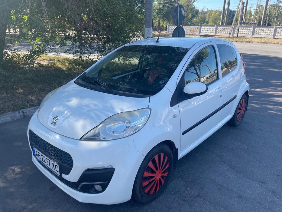 Продам машину в гарному стані