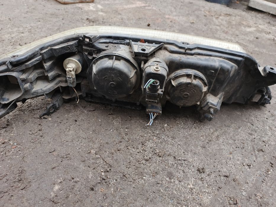 Фара в зборі Renault Laguna 2