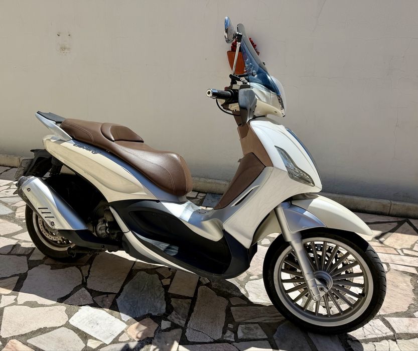 Piaggio Beverly 300