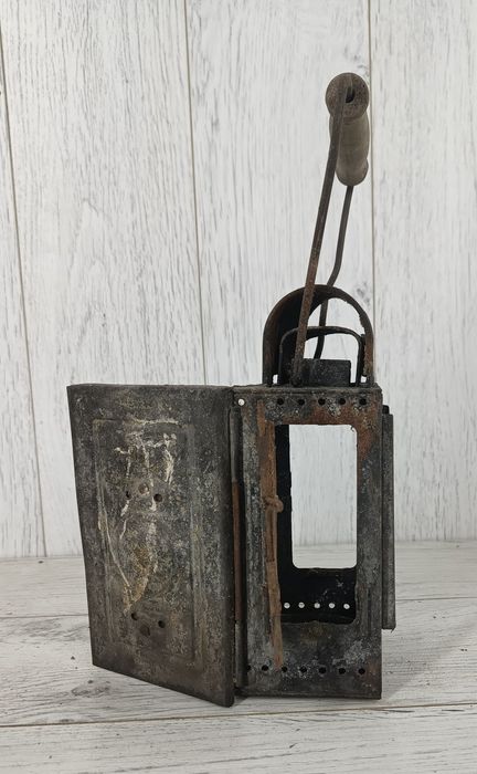 Stara lampa kolejowa