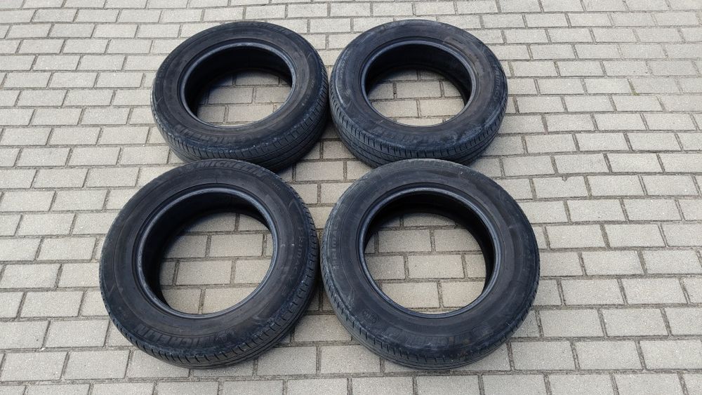 MICHELIN, opony letnie, 215/65 R16. Stan dobry