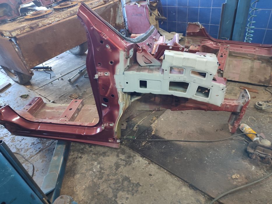 Podłużnica ćwiartka bok Doblo2017combo  błotnik tył pełny max i krótki