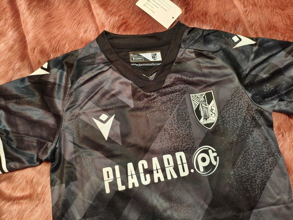 Camisola Criança Vitória Guimarães Equipamento Preto | NOVO