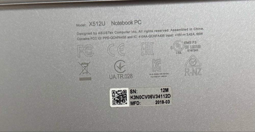 ASUS VivoBook X512UF