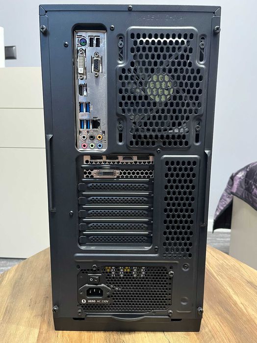 Komputer stacjonarny + monitor i5 6400, GTX 1060, 16GB RAM, SSD+HDD
