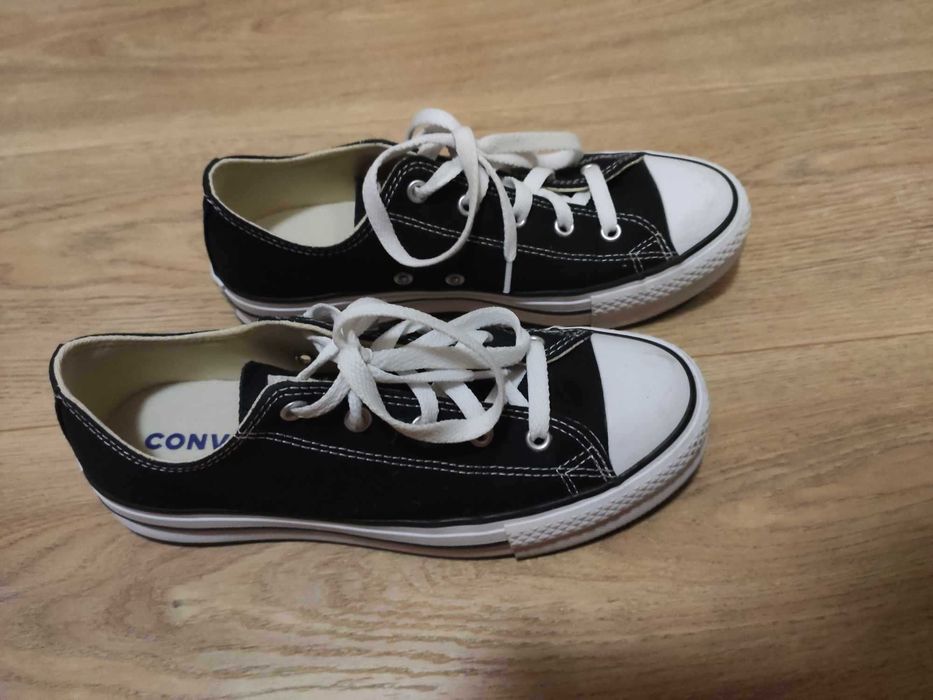 All stars preto plataforma