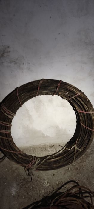 Трос из стали около 12 мм