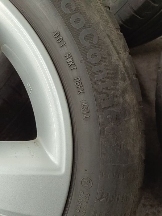 Opony letnie 215/60/R17 Continental komplet