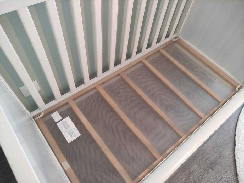 Berço IKEA Sundvik + colchão + extras
