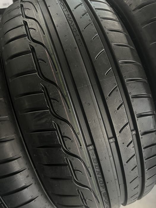 255/35/19+225/40/19 R19 Dunlop SP Sport RT 4шт нові
