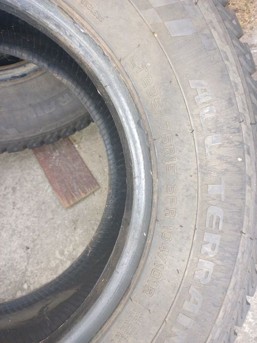 Sprzedam opony 235/75 R15