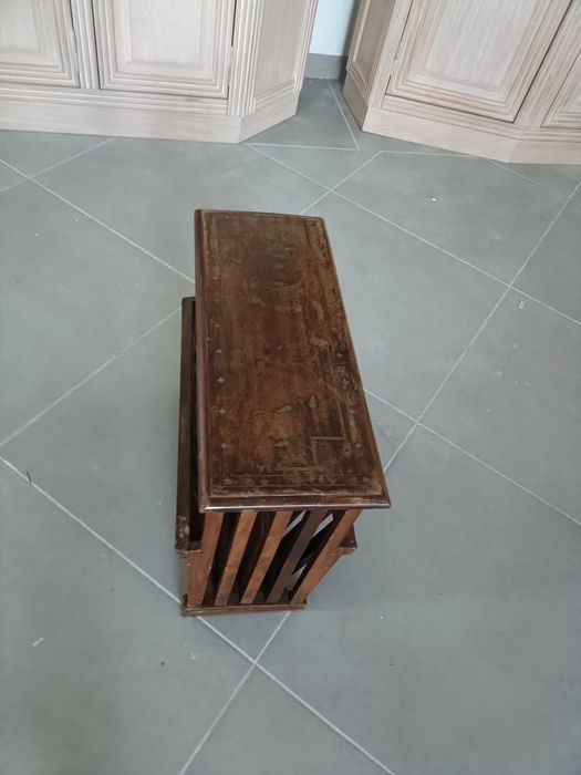 Vários itens. Suporte para revistas, suporte para roupa, Kalyan de cobre