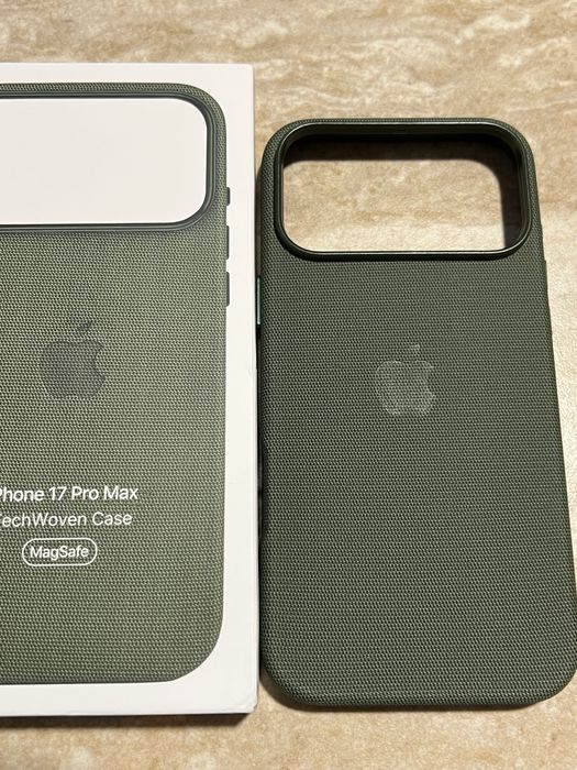 Capa IPhone 17 Pro Max TechWoven c/MagSafe