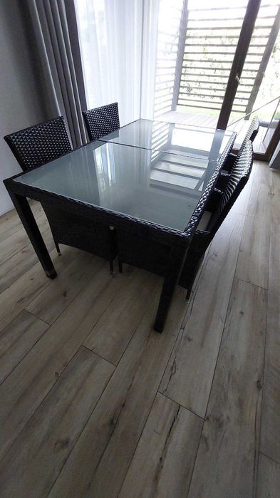 Stół ratan + 6 krzeseł z poduchami