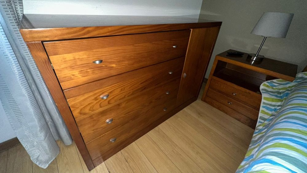 Quarto de casal completo (sem colchão)