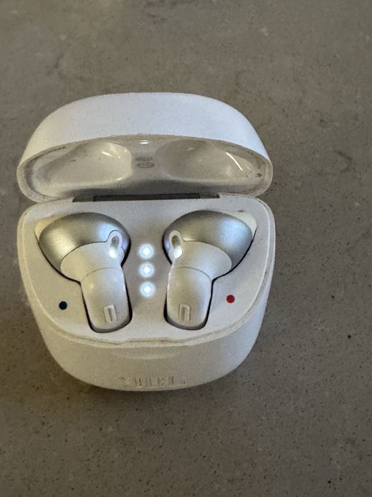 Airpods JBL TUNE 220 TWS