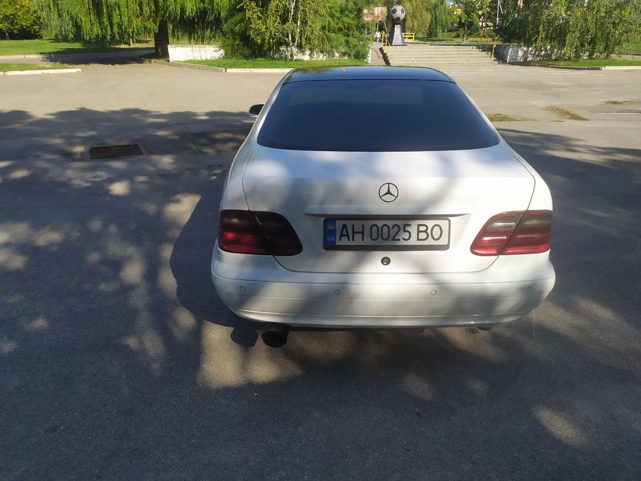 Мерседес w208 clk 320
