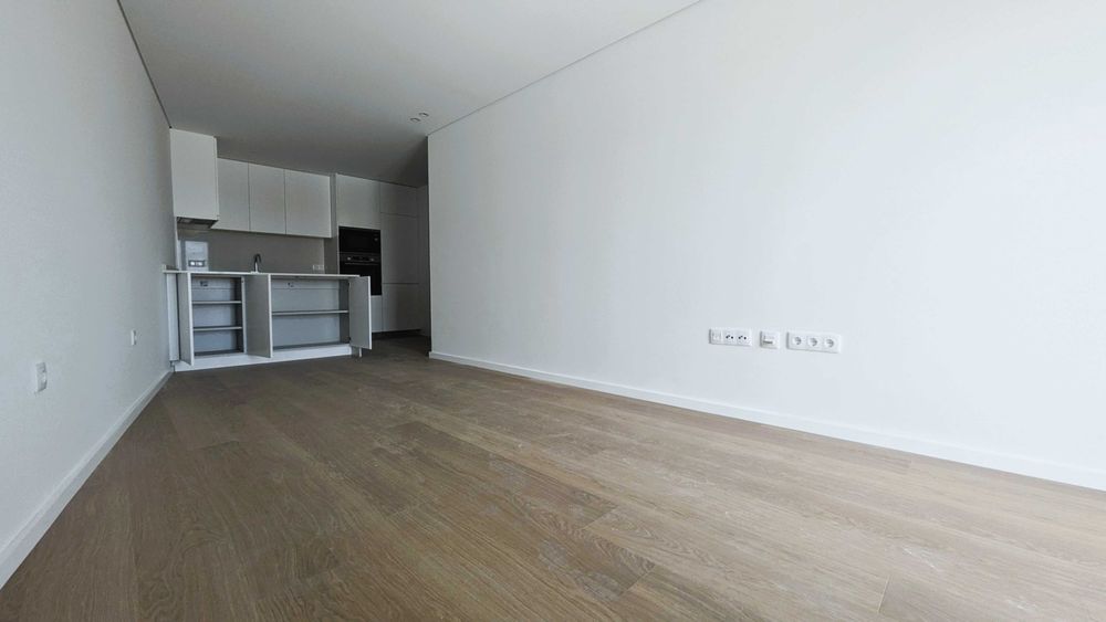 Apartamento T2 - Grandes Vistas\ Varanda\ L. Garagem, Centro V.N.Gaia