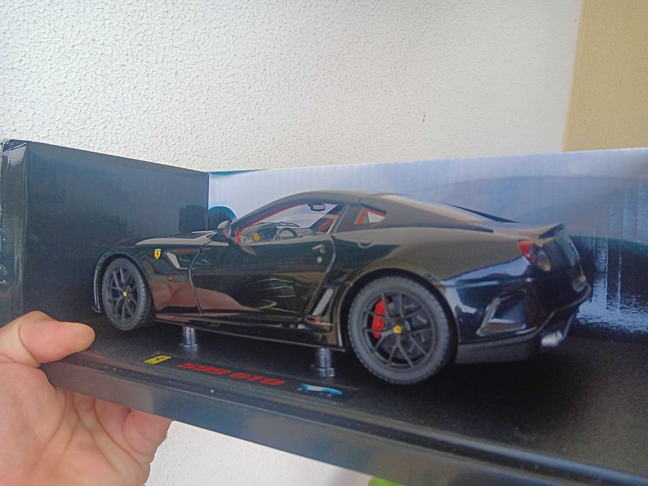 Ferrari 599 gto hotwheels elite 1/18