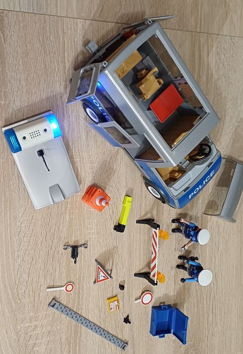 Playmobil 9236 samochód policyjny
