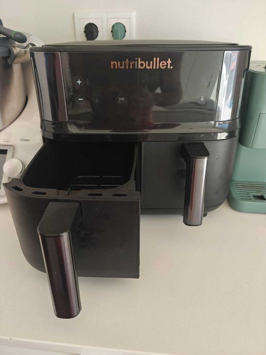 Vendo airfryer Nutribullet