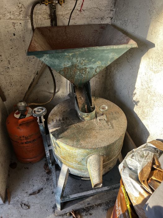 Moinho eletrico de milho