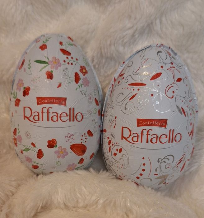 Duże Jajko z czekolady Raffaello 100g