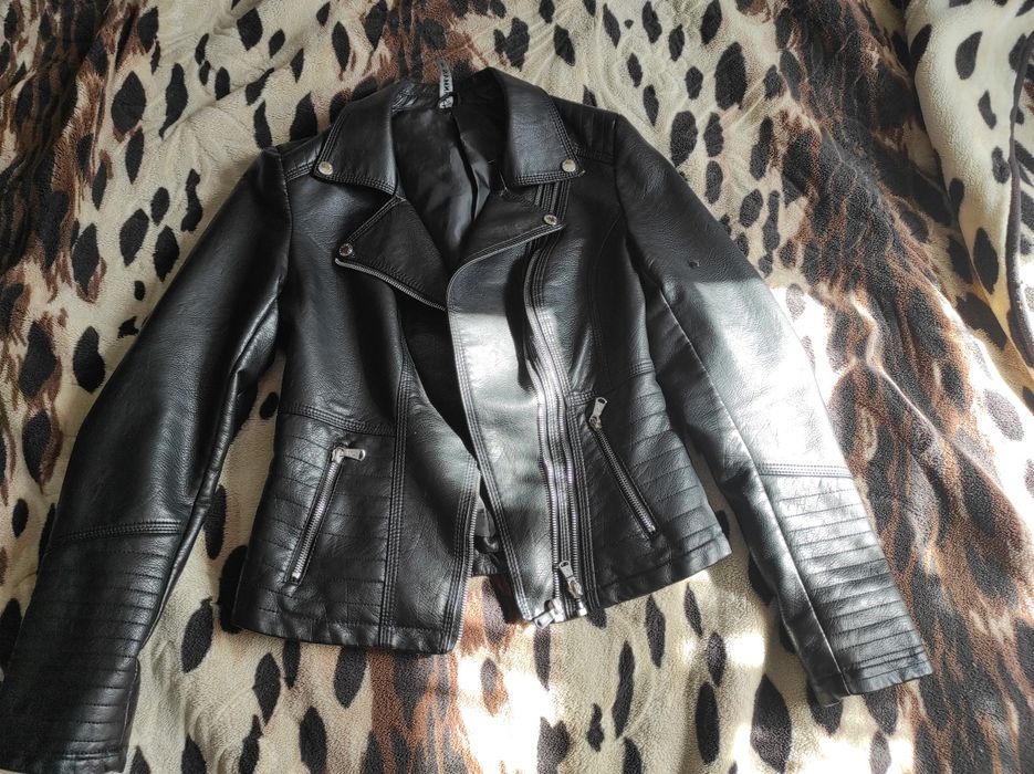 Продам кожну куртку