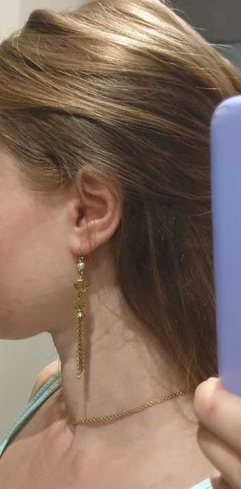 Сережки с зелеными бусинами