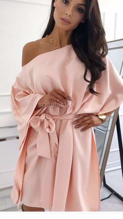 Продам новое красивое платье(Польша)