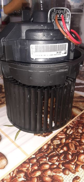 Продам вентилятор печки Рено