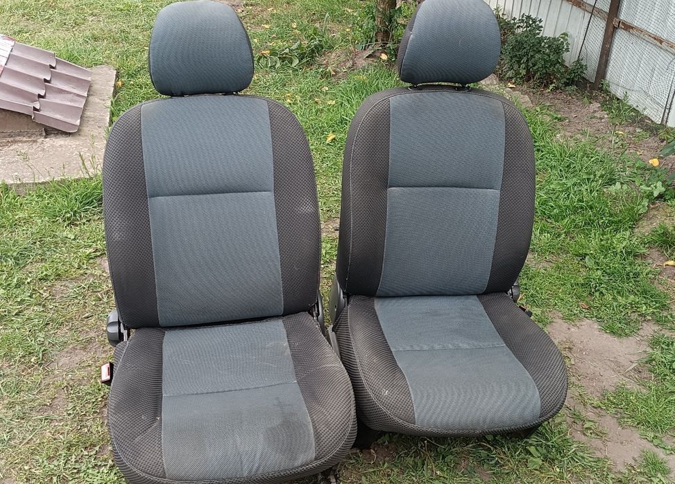 Продам сидіння в автомобіль