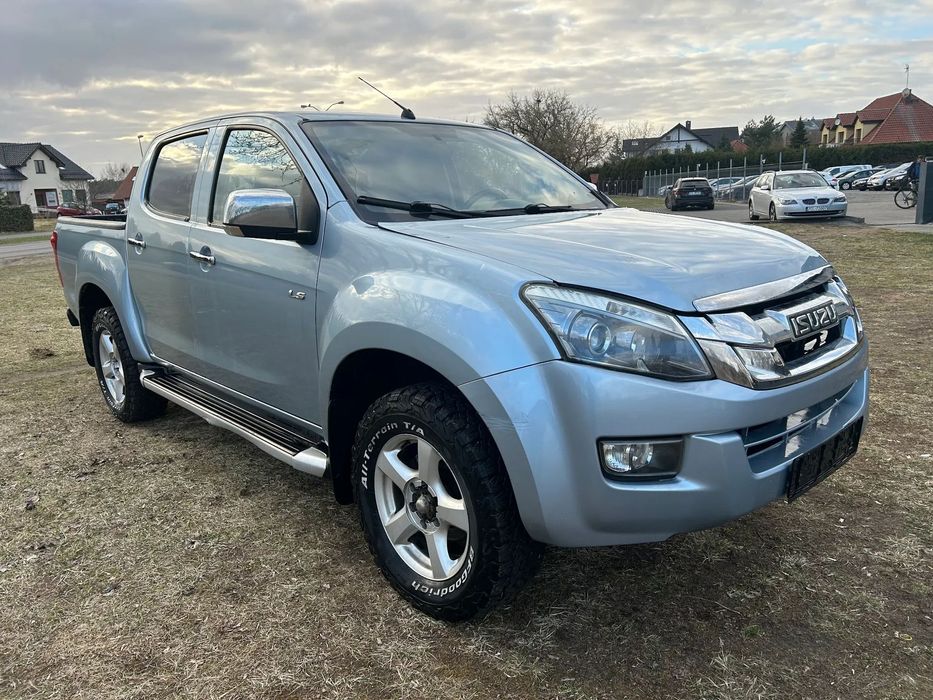 Isuzu D-Max faktura vat 23%