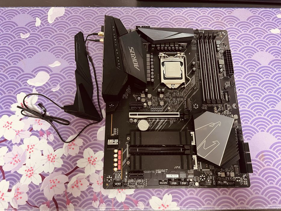 Материнская плата  Gigabyte Z490 AORUS Elite