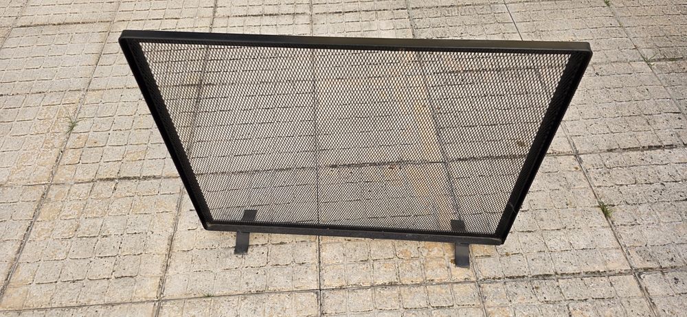 Proteção de Lareira em Ferro — Rede Metálica