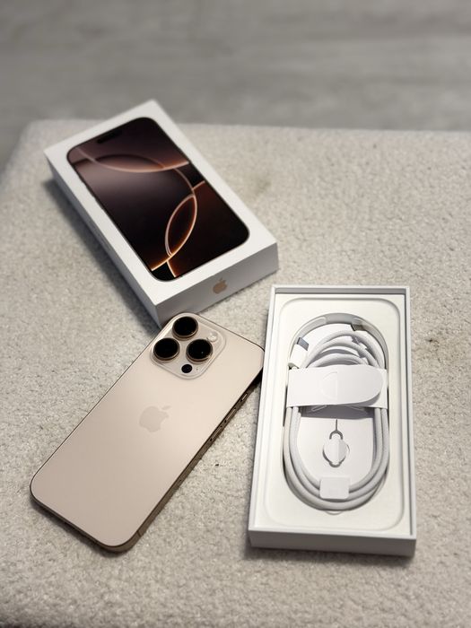 Iphone  16 pro tylko 313 cykli