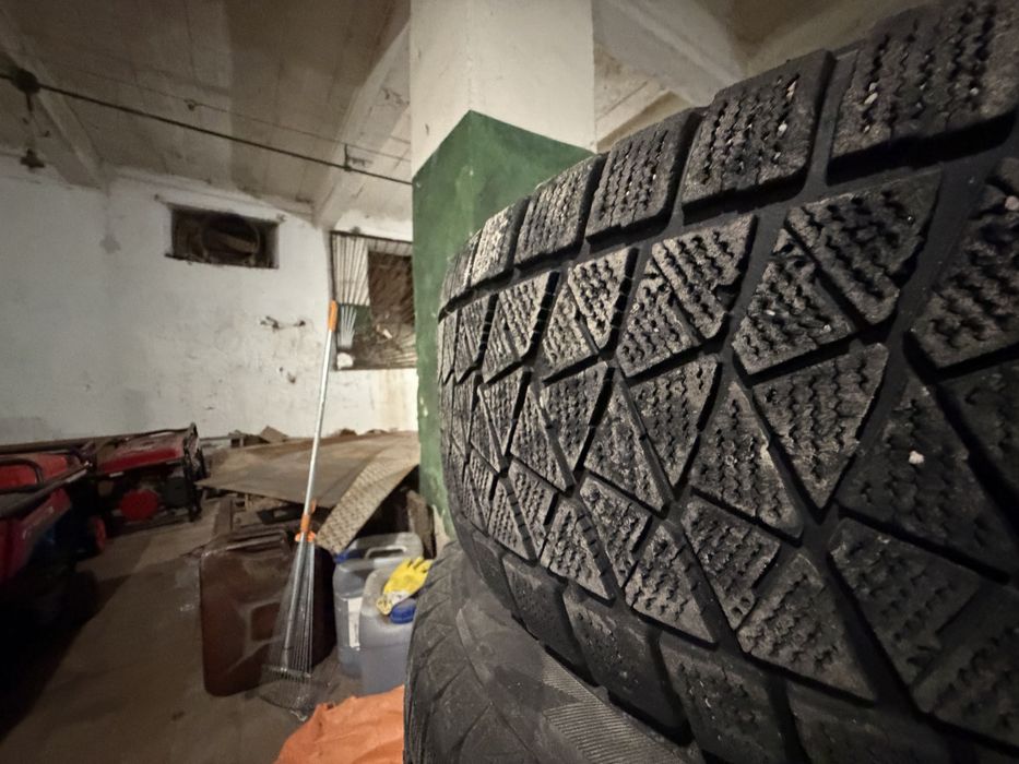 Bridgestone Blizzak 265 65 16
