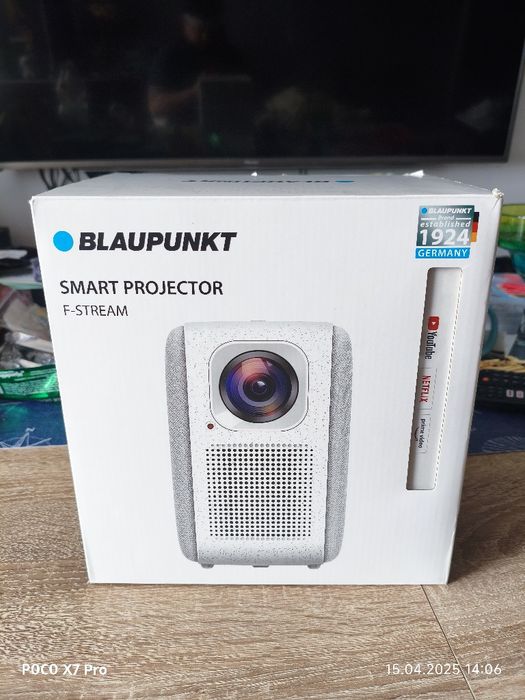 Projektor rzutnik Blaupunkt Smart Projector F-Stream