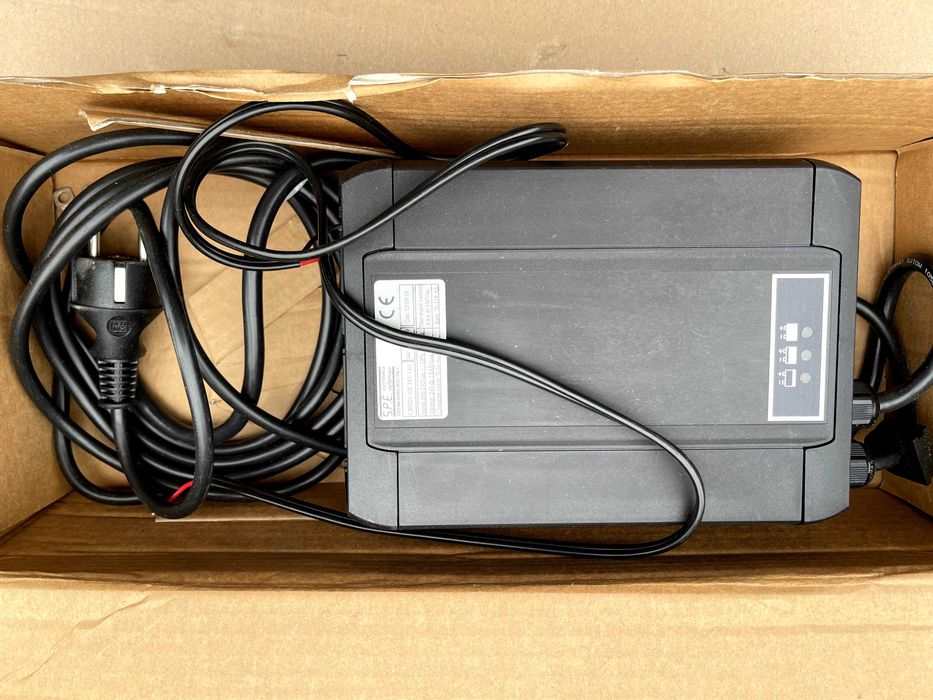Ładowarka S.P.E. CBHD1-XR 24V 13A